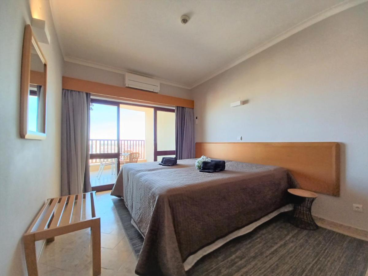 Oasis Beach Apartment Portimao Exterior photo